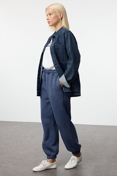 Trendyol Collection Indigo Washed Balloon Fit Silný vnitřní fleece Normální pas Pletené tepláky Kalhoty TWOAW25EA00034