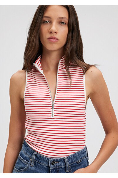 Mavi Red Striped Zippered Stand Collar T-Shirt - Fitted Cut1612425-88688