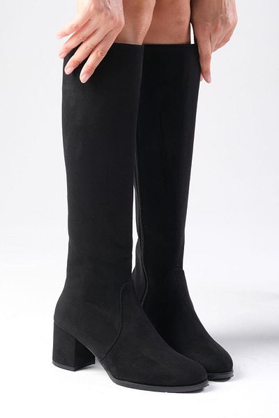Mio Gusto Schwarze Wildleder-Damenstiefel mit seitlichem Reißverschluss und dünnem Kunstfellfutter