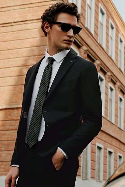 ALTINYILDIZ CLASSICS Black Slim Fit Men's Mono Collar Suit