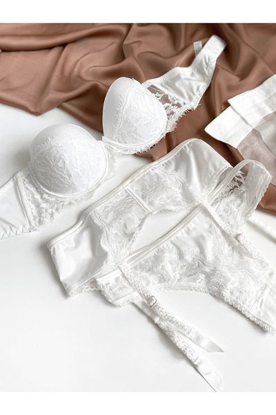 Gece İncisi Semi Supported Ecru Garter Set