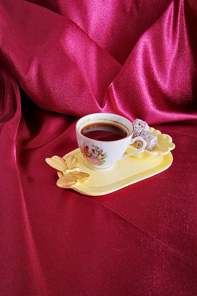 Uğur Böceği Ticaret Butterfly Coffee Presentation Bowl and Oyster Turkish Delight Bowl