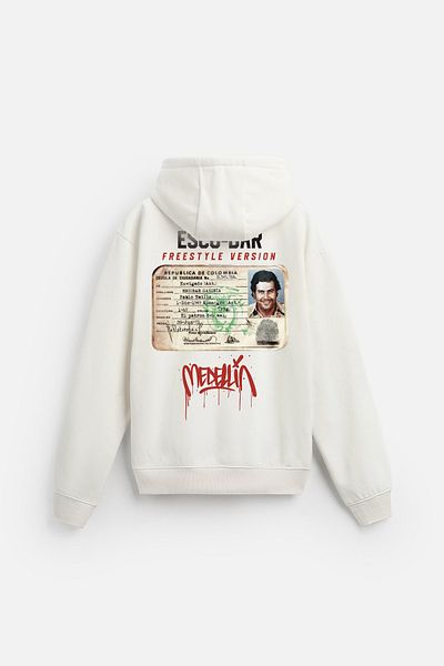 Butik Суитшърт с качулка и джоб „кенгуру“ Trend Biz с щампа Medellin