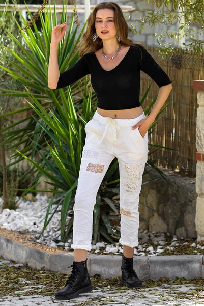 della moor Women's White Italian Sequined Lettered Pants