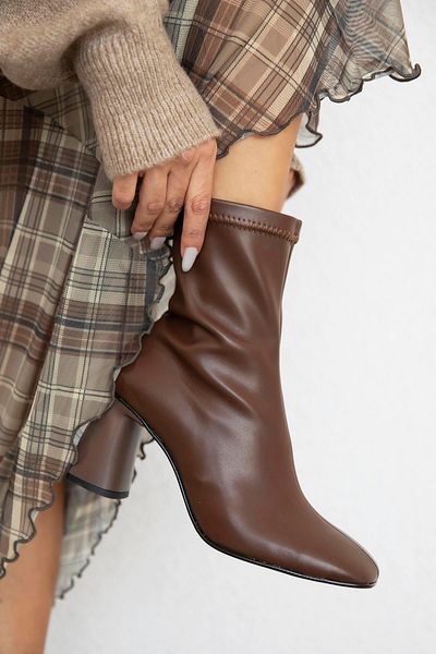 STRASWANS Beck Women's Blunt Stretch Leather Boots Brown