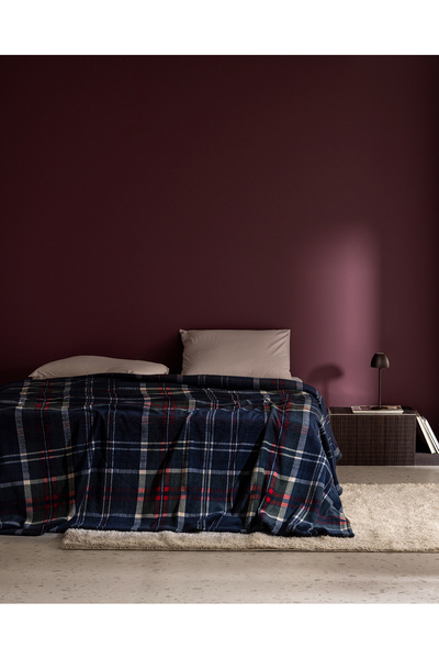 Madame Coco بطانية Tignes Double Welsoft من الصوف المطبوع - أزرق داكن