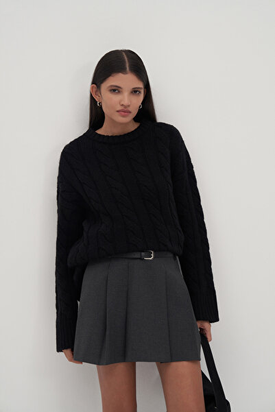 Mathilda Store Kadın Siyah Leta Örgü Detaylı Atkılı Oversize Kazak