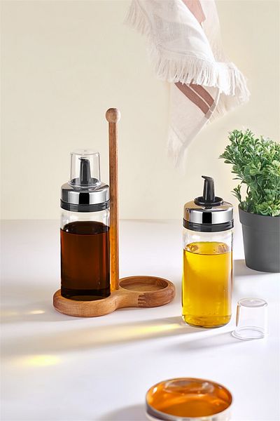 MCK Plus Exclusive Oil and Vinegar Set for Pans, Salads, Delivers Convenience in Places Like Airfry and Meat
