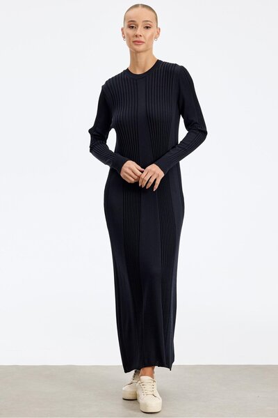 Tığ Triko Fitil Detaylı Rayon Elbise SİYAH