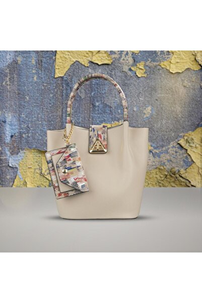 Lamis Elwan Shoulder Bag with Puppy