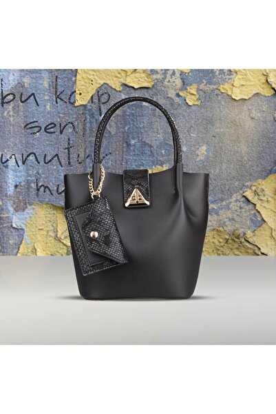 Lamis Elwan Shoulder Bag with Puppy