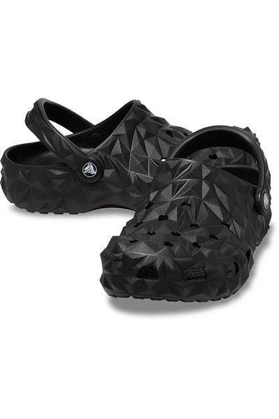 Crocs شبشب هندسي كلاسيكي للجنسين