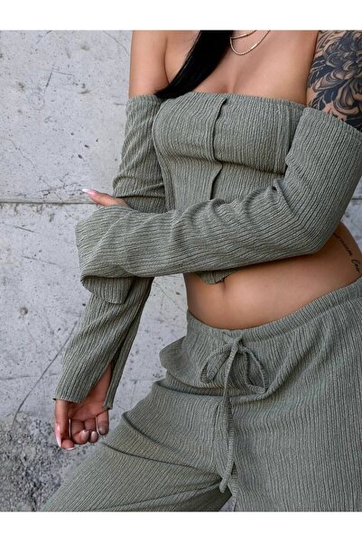 ILLE Madonna Collar Blouse Trousers Set