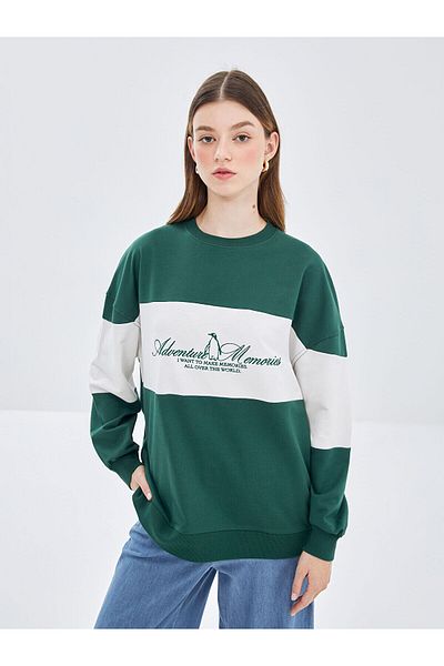 LC Waikiki Γυναικείο φούτερ LCW Modest Green Crew με κεντημένο χιτώνα