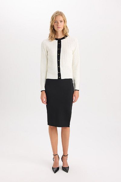 DeFacto Fitted Crew Neck Buttoned Basic Plain Knitwear Cardigan A1107Ax24Wn