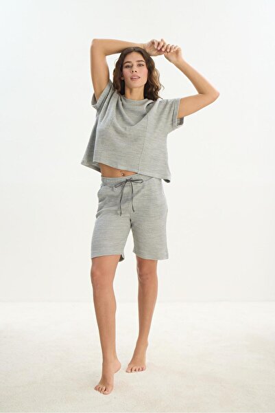 Sevim Сірий піжамний комплект з коротким рукавом і шортами для жінок - C1T1N1O61