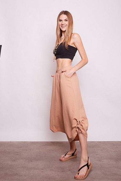 Jument Pantaloni din popelin din viscoză cu talie înaltă - picior lat, șnur, fără afișaj interior - Camel deschis