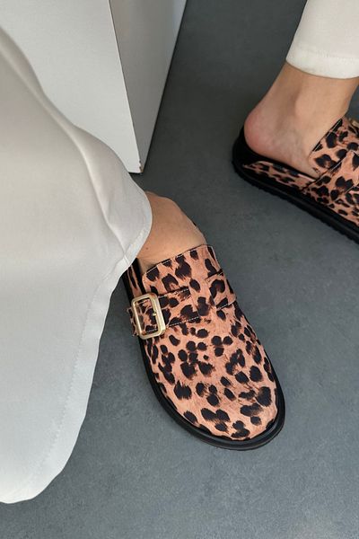 Mupa Shoes Γυναικείες παντόφλες Tan Leopard με σχέδιο