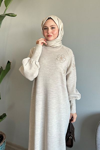 InStyle Μπεζ Πλεκτό Φόρεμα Flower Stone Balloon Sleeve