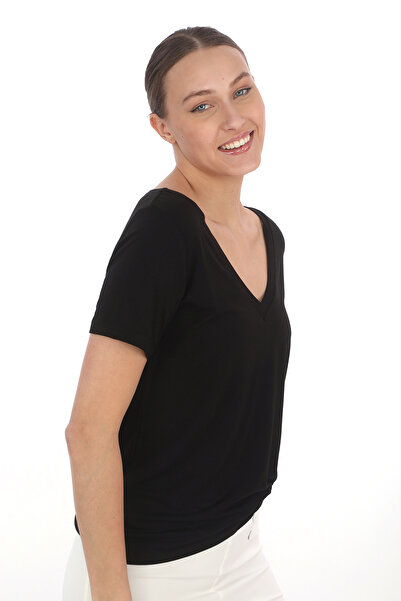 penyebizden Viscose Flowing V-Neck T-Shirt-Black