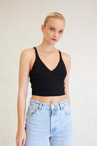 Avrile Women's Black Ribbed Knitwear Top