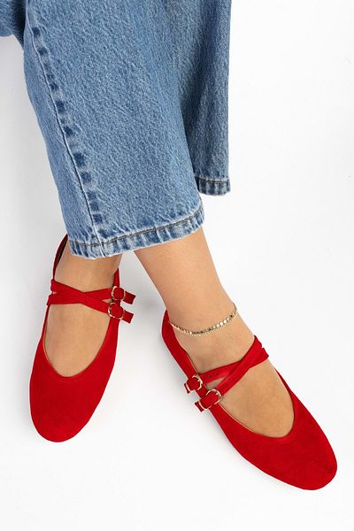 Shoeberry Fiesty Damen-Ballerinas aus rotem Wildleder mit doppeltem Riemen