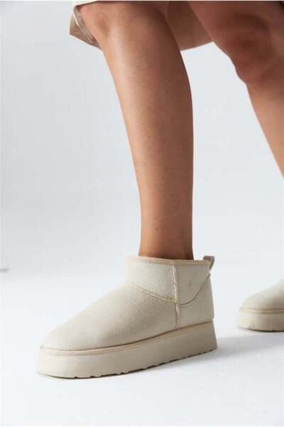 innsteal Mini Bej Süet Yarım Bot İçi Tüylü Düz Taban Kadın Ayakkabı