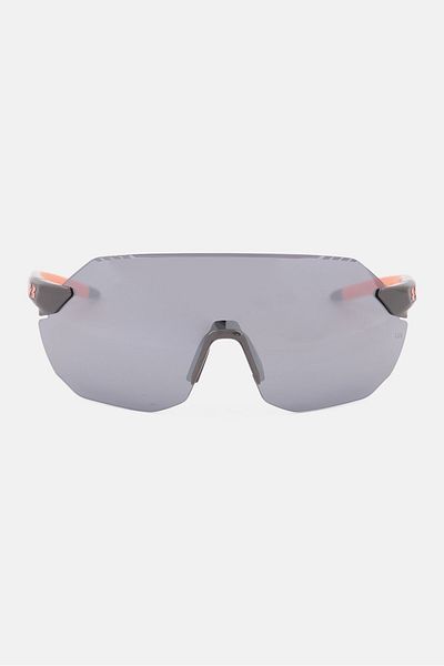 Under Armour نظارة شمسية Ua Halftime/f Uv للحماية من الأشعة فوق البنفسجية للرجال، باللون الرمادي