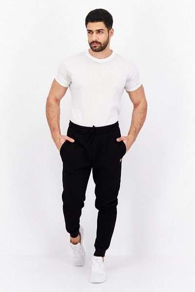 Lyle & Scott Men Regular Fit Brand Logo Jogger Pant, Black