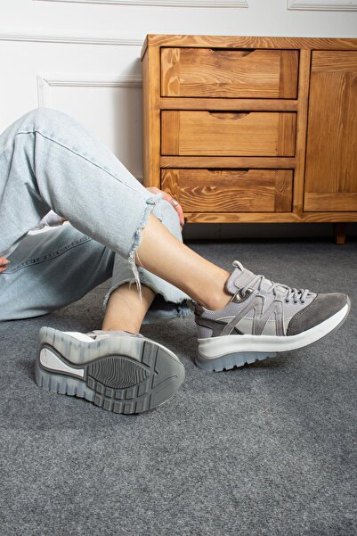 ShoeTek Susanne Жіночі кросівки на шнурівці Сірий замш