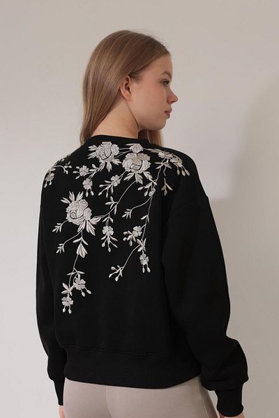 AMİDA Crew Neck Black Rose Embroidered Sweatshirt - 2432