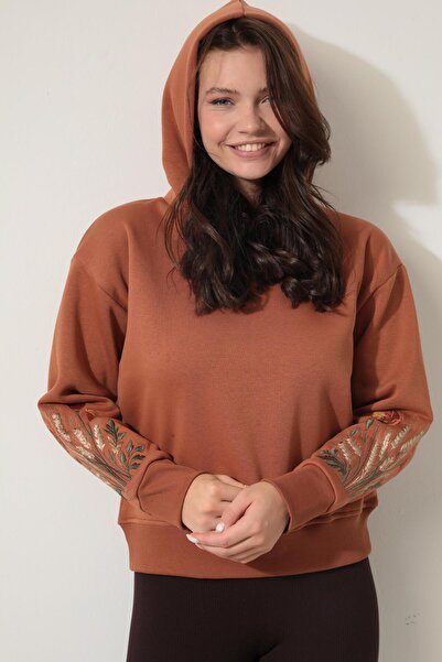 AMİDA Φούτερ με κουκούλα με κεντητό πλακάκι Virgo - 2428