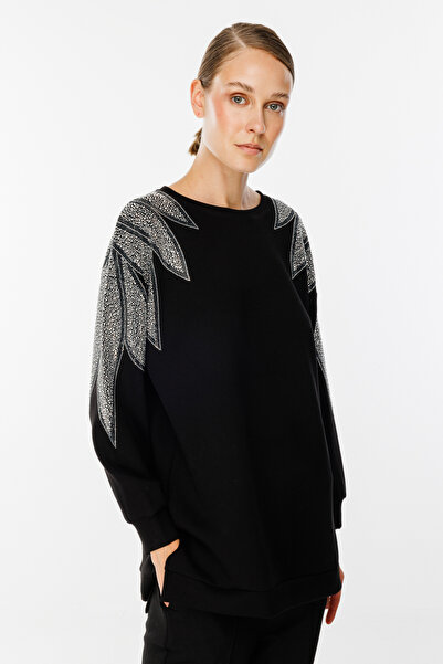ON Omuzları Taşlı Sweat