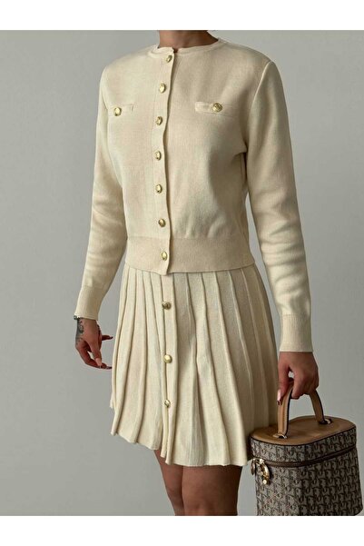 Abir Set de tricotaje cardigan cu nasturi crem pentru femei cu fustă mini