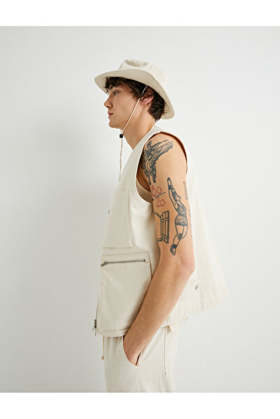 Koton Kanvas Yelek Kolsuz V Yaka Fermuarlı Kapaklı Cep Detaylı