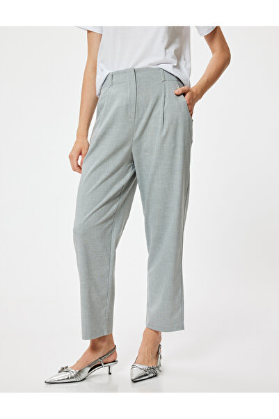 Koton Pile Detaylı Crop Paça Cepli Kumaş Pantolon