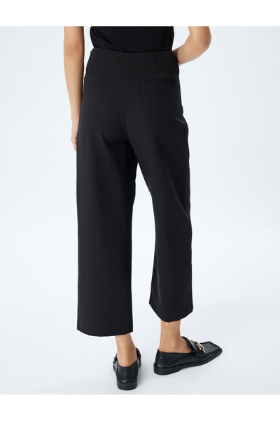 Koton Yüksek Bel Kumaş Pantolon Düz Kısa Paça Yarım Kemer ve Pile Detaylı