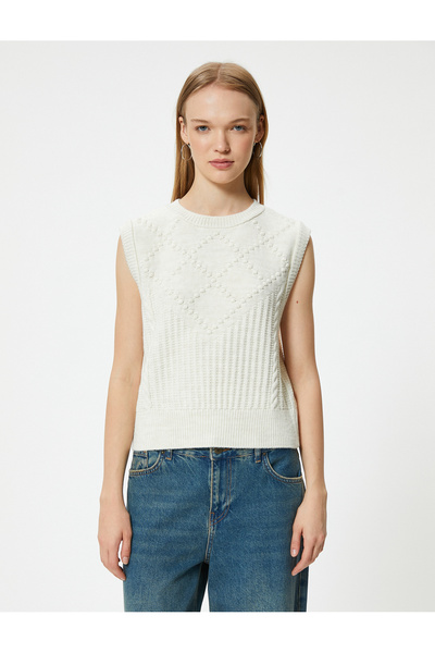 Koton Ärmelloser, strukturierter Strickpullover mit Rundhalsausschnitt