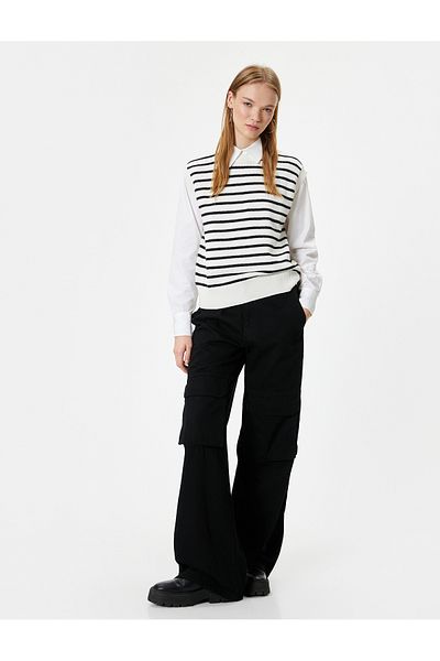Koton Knitwear Sweater - Crew Neck, Sleeveless