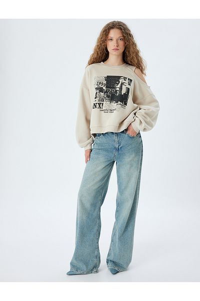 Koton Crew Neck Raised Oversize Sweatshirt - Window Detailed Print