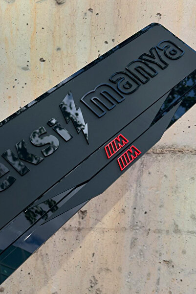 Pleksimanya BMW Uyumlu M Kırmızı Takmatik Mat Plakalık