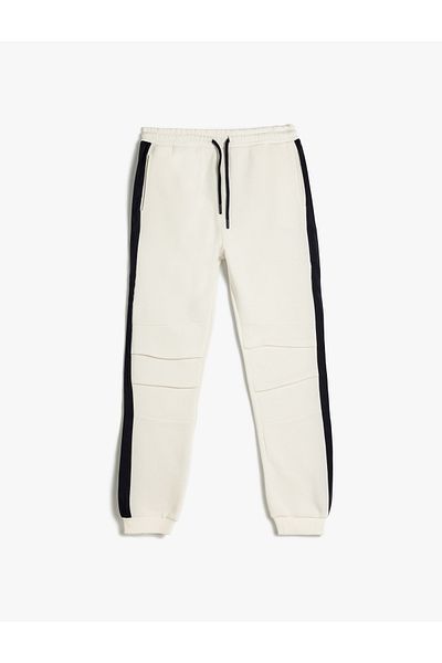 Koton Jogger-Jogginghose, Taillenschnürung, Taschen, Farbblockierung, Nähdetails