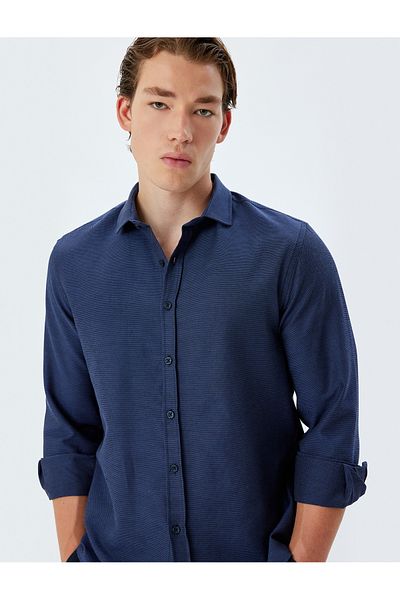 Koton Slim-Fit-Shirt mit langen Ärmeln aus Baumwollmischung