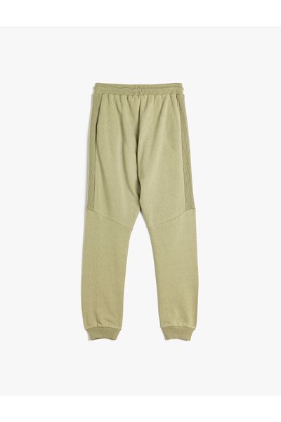 Koton Jogger-Jogginghose aus Baumwolle – Taillenschnürung und Rosette