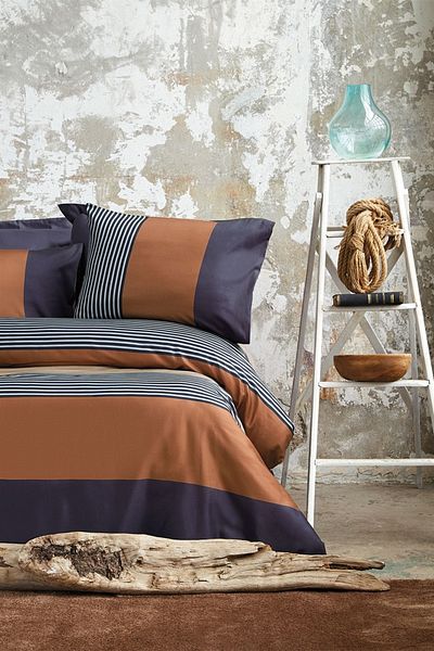 İssimo Home طقم غطاء لحاف من الساتان من Galley Ck.