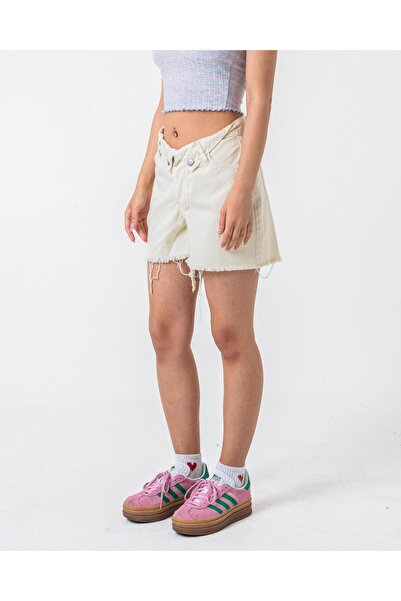 HAİHOLA Cream Shorts with Cut-Out Leg and Front Button Detail