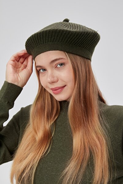 derikem Women's Winter Stylish French Painter Plain Knit Beret Hat
