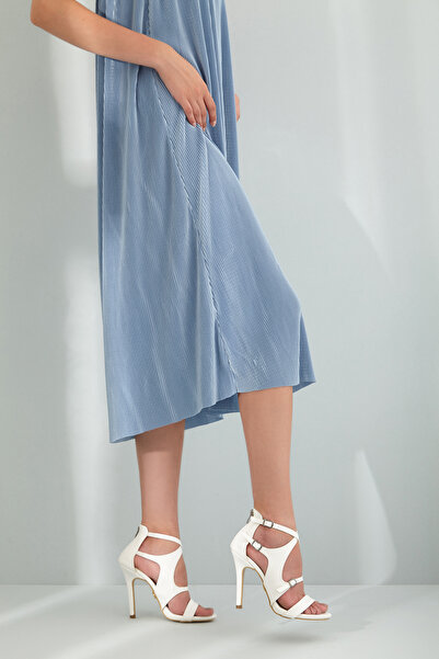 AYAKKABI PRENSİ Pantofi clasici cu toc de damă Naola cu cataramă albă mată 10 cm