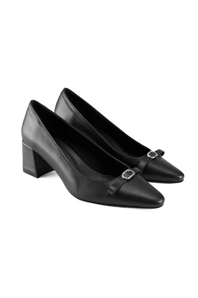 Desa Women's Black Classic Leather Shoes