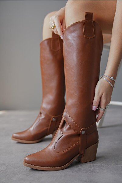 Ayakkabı Ateşi Γυναικείες μπότες και μποτάκια με τακούνι σε μαύρο χρώμα